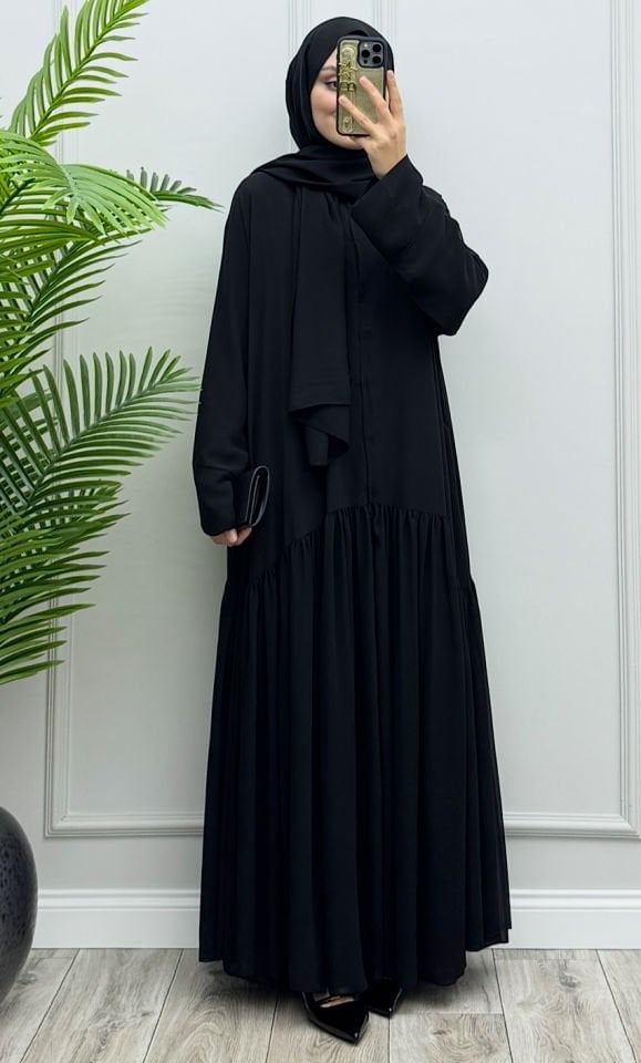 Larissa Abaya Siyah