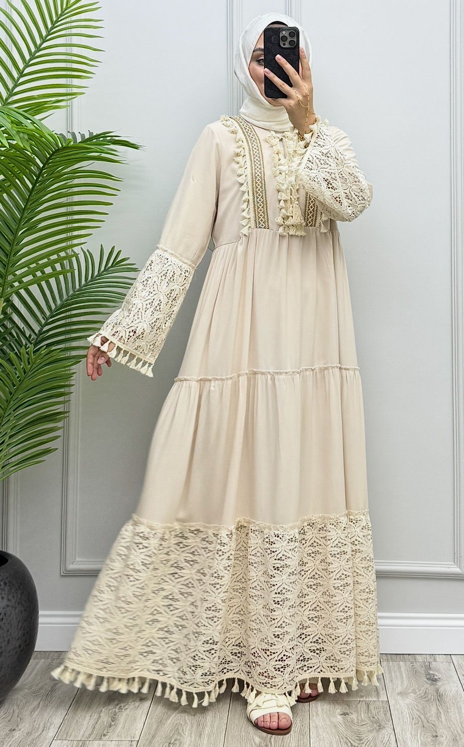 Dantelli Loura Elbise