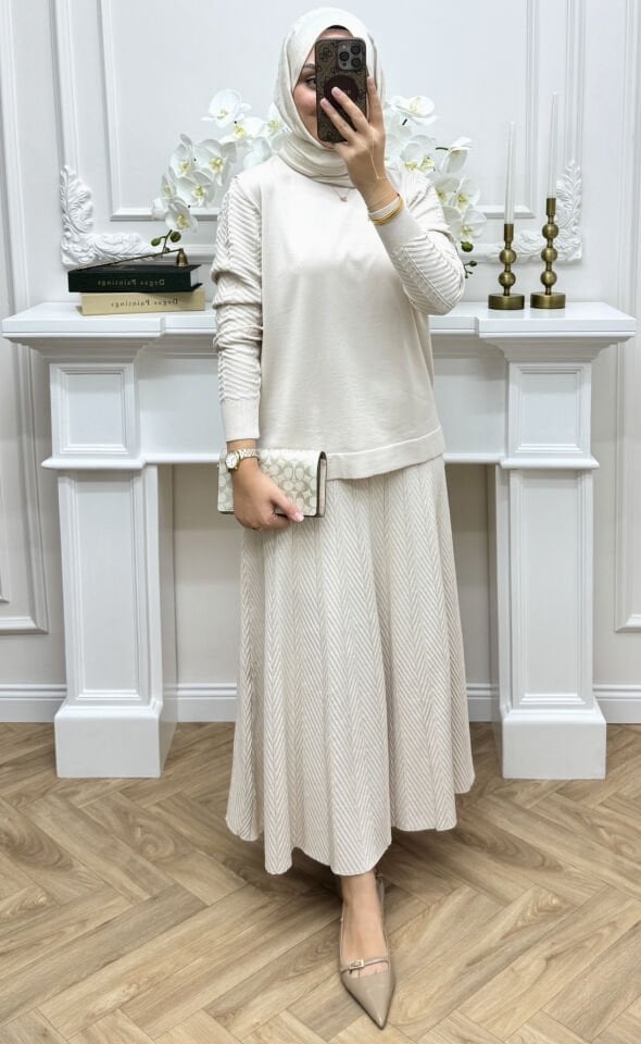 Melinda Merserize Etekli Takım Ekru