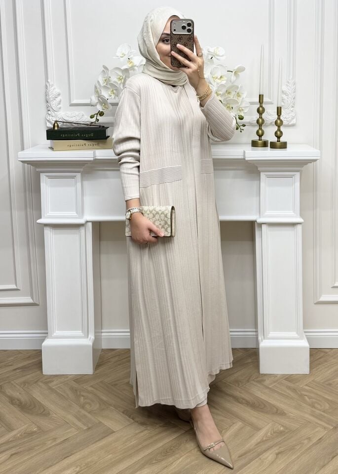 Mahel İç Elbiseli Hırka Takım Ekru