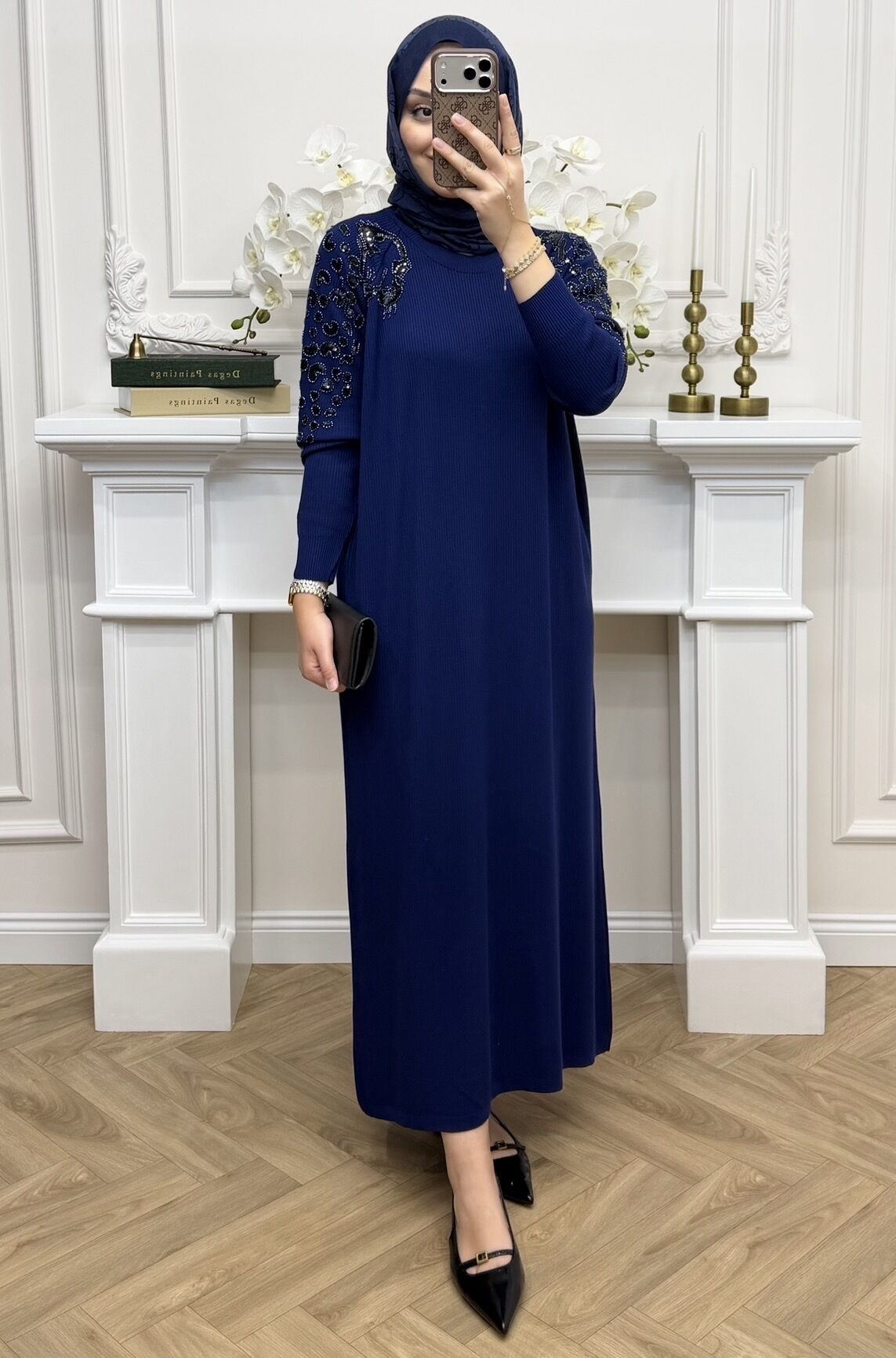 Parla Taş İşlemeli Elbise Saks