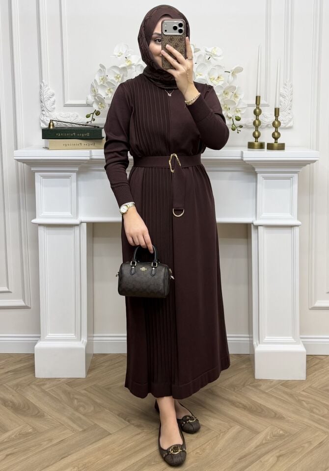 Nehir Kemerli Merserize Elbise Kahve